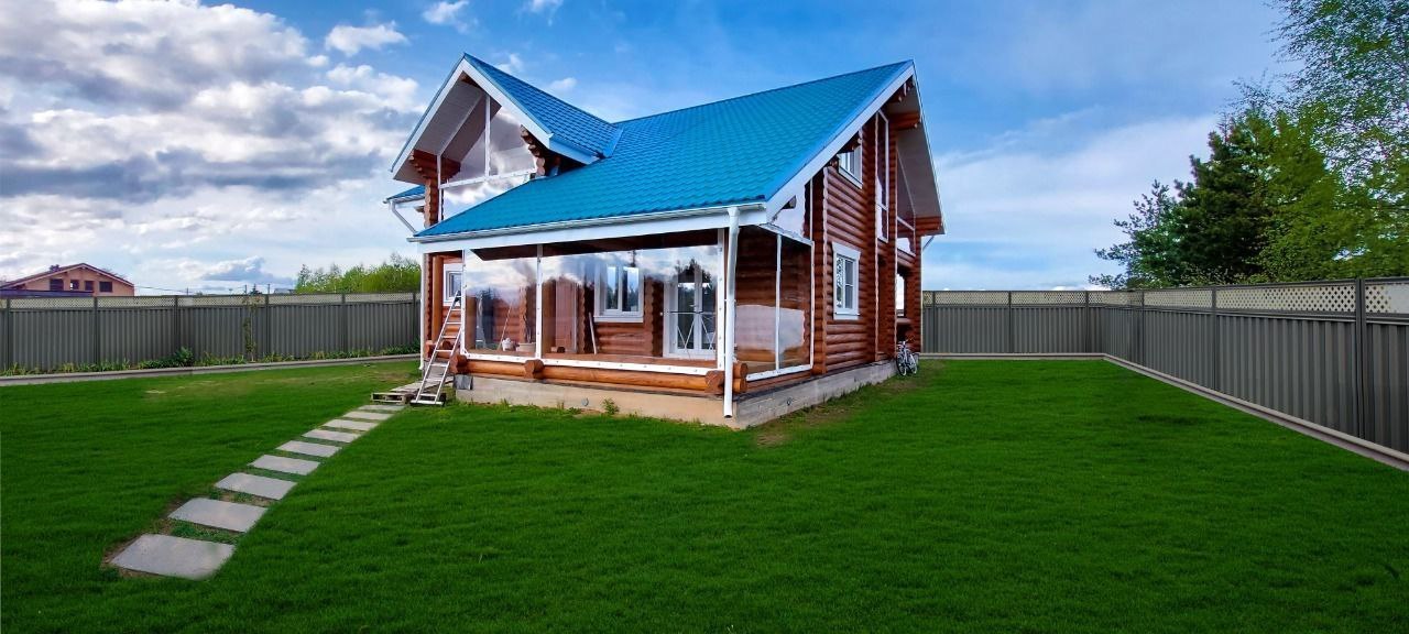 Мягкие окна на веранде загородного дома в Глазуновке
